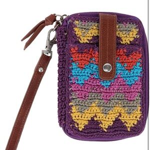 CTM Women's Zip Around Crocheted Clutch Wristlet
